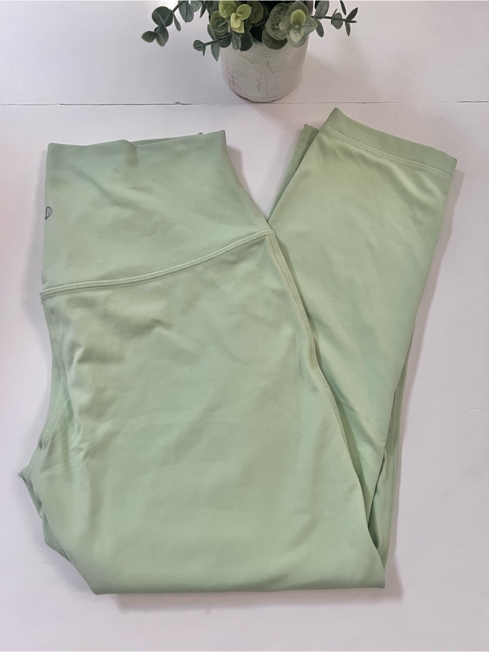 Lululemon Align High-Rise Crop 23" Double lined Creamy Mint Size 10